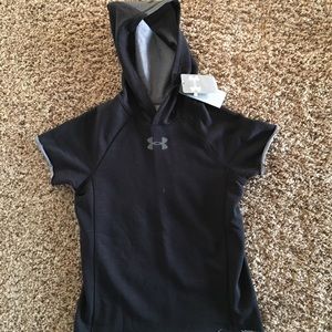 Under Armour short sleeve hooded shirt